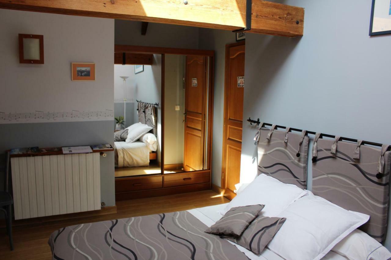 Le Logis De La Mesanchere Hotel Apremont  Bagian luar foto